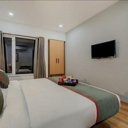 Hotel Town Plaza Pune Exterior foto